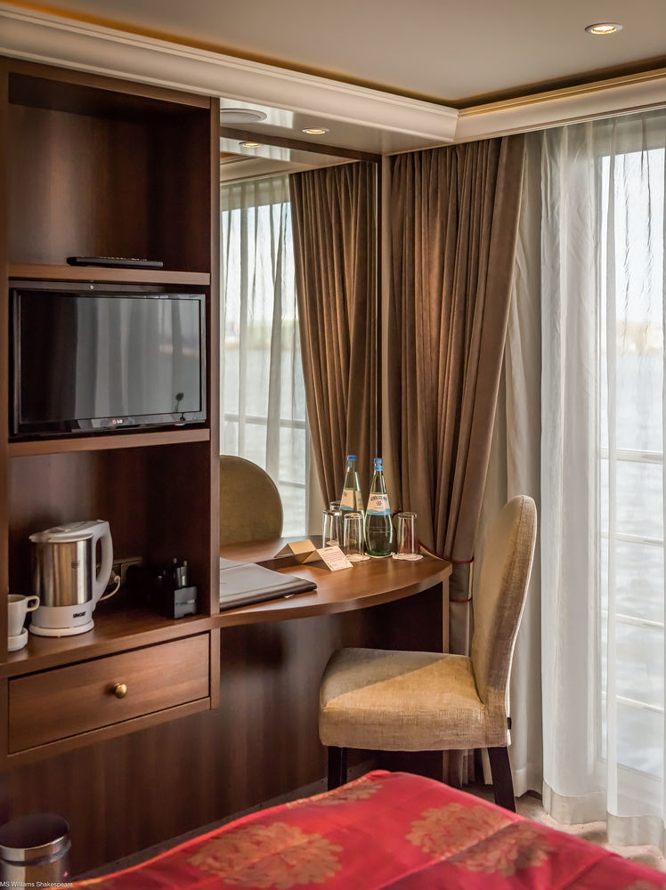 Hotel Knm Ms Switzerland II - Frankfurt Francoforte sul Meno Esterno foto